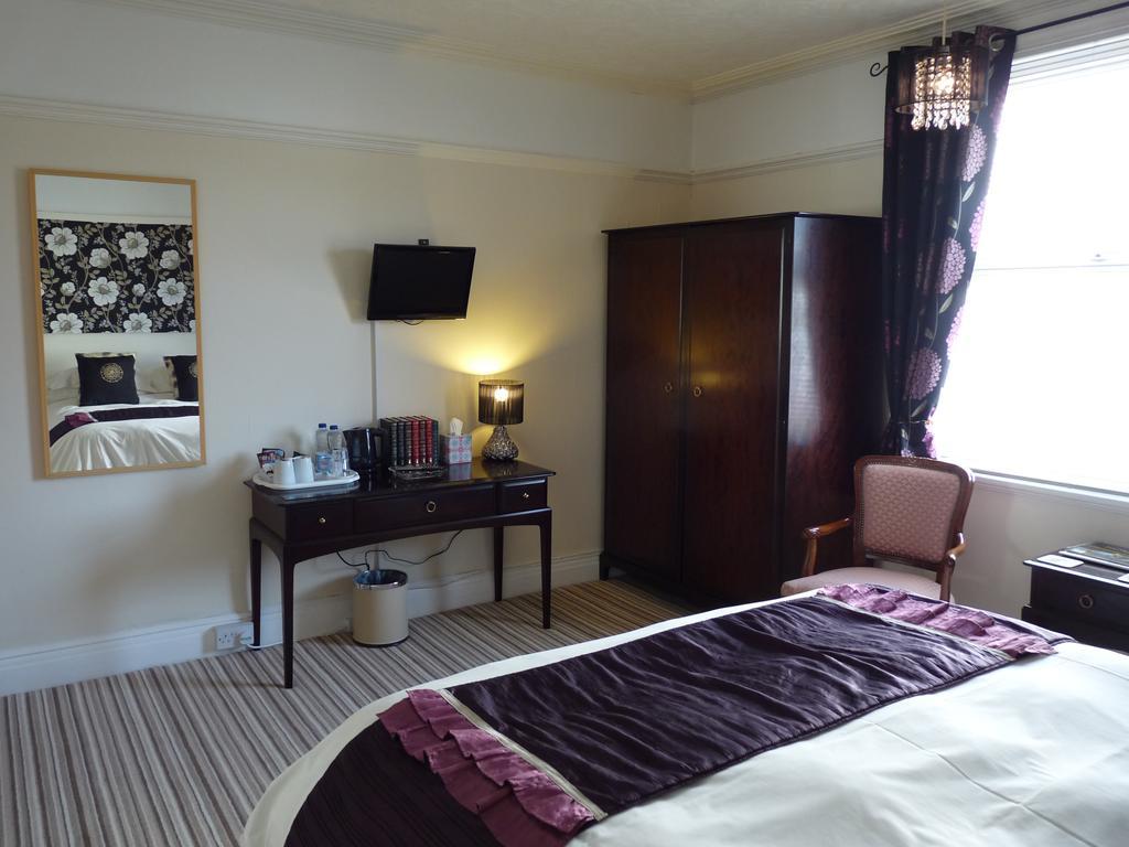 Cornerways Guest House Llandudno Zewnętrze zdjęcie