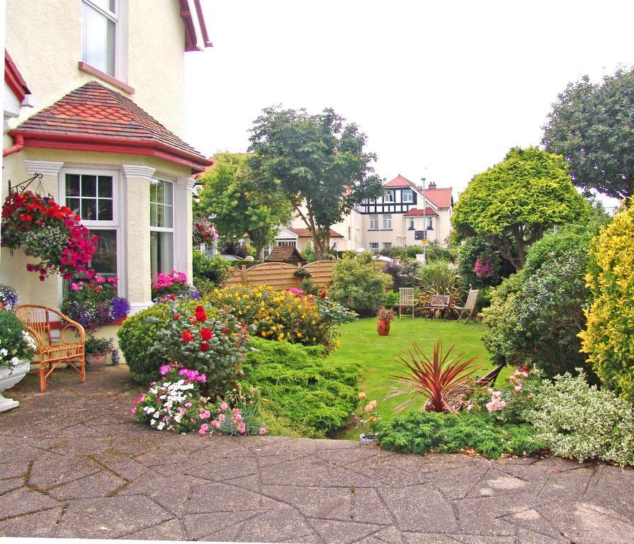 Cornerways Guest House Llandudno Zewnętrze zdjęcie