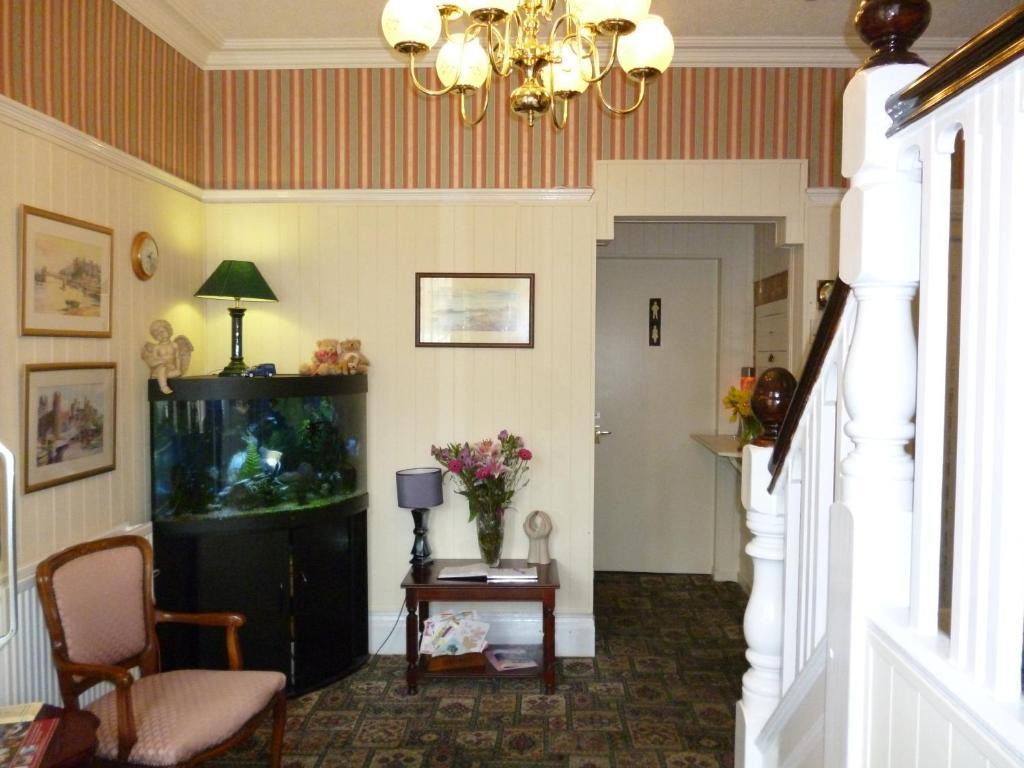Cornerways Guest House Llandudno Zewnętrze zdjęcie