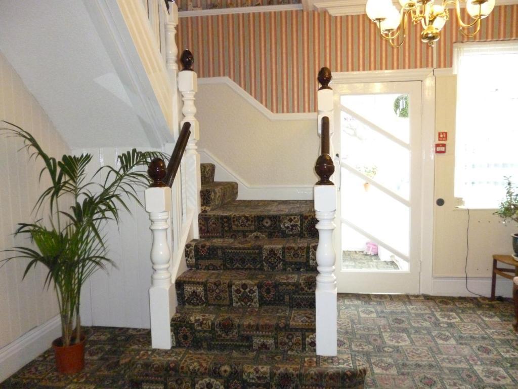 Cornerways Guest House Llandudno Zewnętrze zdjęcie
